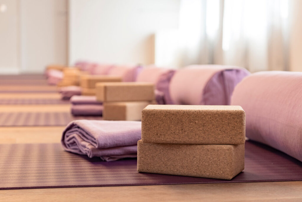 Somatisches Postnatalyoga mit Baby 6 Wochen
